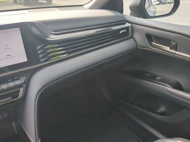 Used 2025 Toyota Camry SE w/ Multimedia Upgrade Package image 18