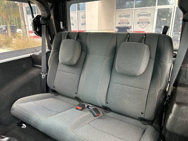 Used 2025 Jeep Wrangler Sport AWD/4WD image 25