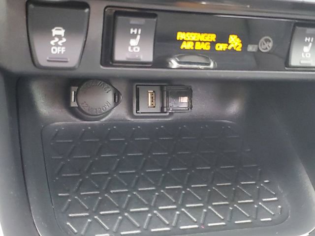 Used 2022 Toyota RAV4 XSE w/ XSE Grade Weather Package image 23