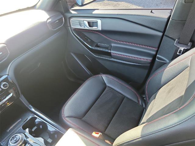 Certified 2024 Ford Explorer ST-Line w/ Class IV Trailer Tow Package image 18