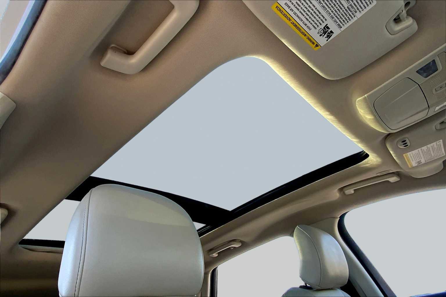 Certified 2019 Ford Edge Titanium w/ Equipment Group 301A FWD image 20