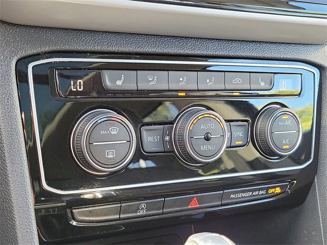 Used 2023 Volkswagen Atlas SE image 15