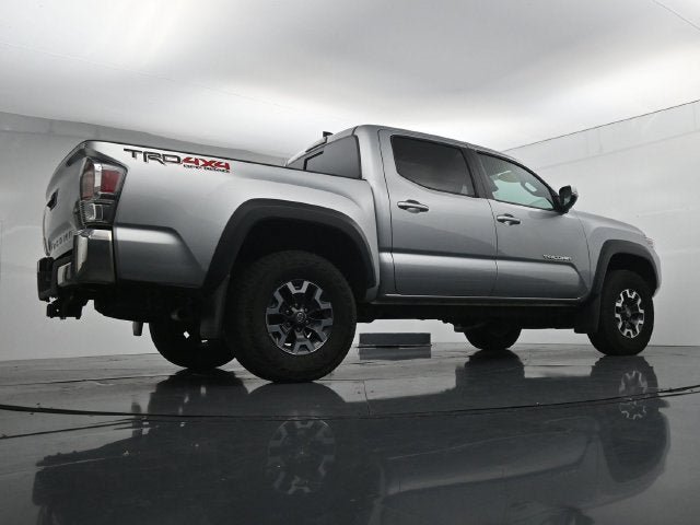 Used 2023 Toyota Tacoma TRD Off-Road AWD/4WD image 45