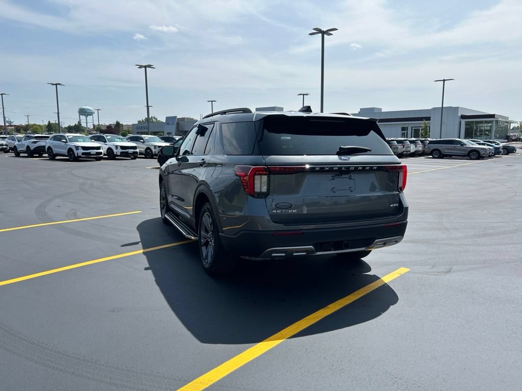 Certified 2025 Ford Explorer Active w/ Active Comfort Package AWD/4WD image 9