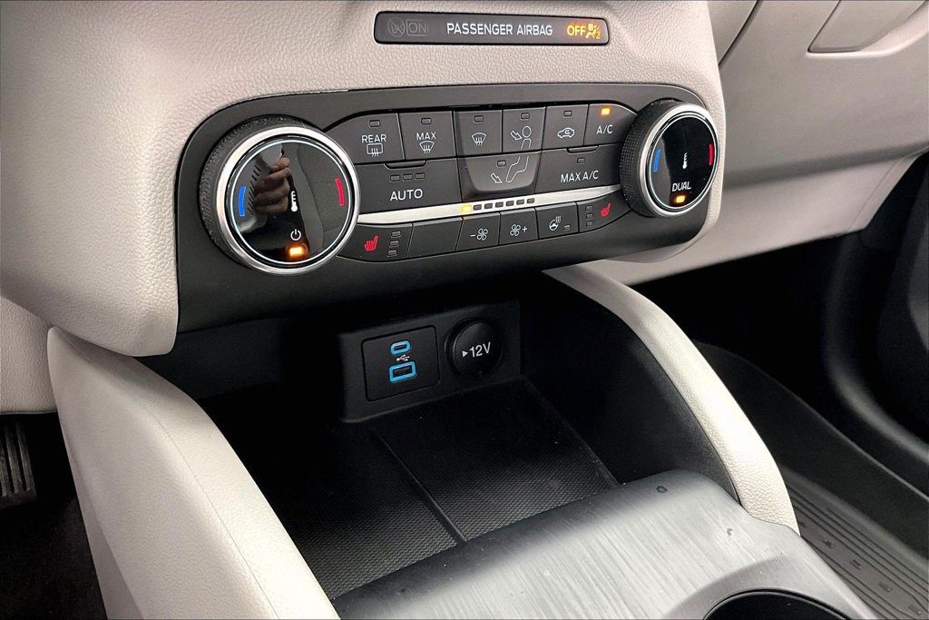 Certified 2023 Ford Escape Active w/ Cold Weather Package FWD image 31