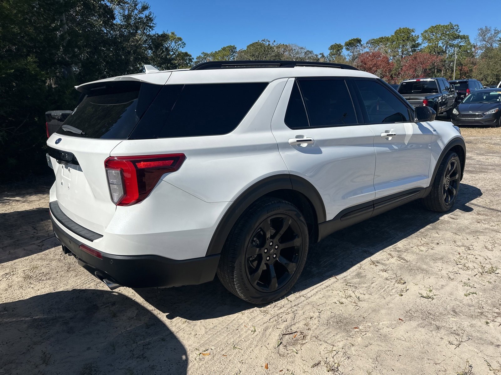 Certified 2022 Ford Explorer ST-Line w/ Class IV Trailer Tow Package image 3