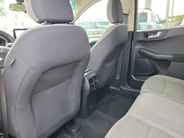 Certified 2020 Ford Escape SE image 15
