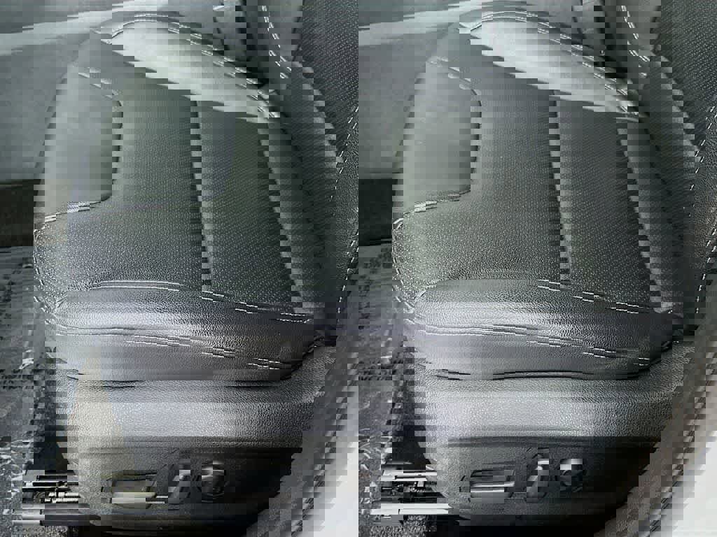 Used 2022 Kia Niro EX Premium image 33