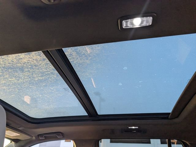 Used 2023 Chevrolet Tahoe Z71 w/ Luxury Package image 14