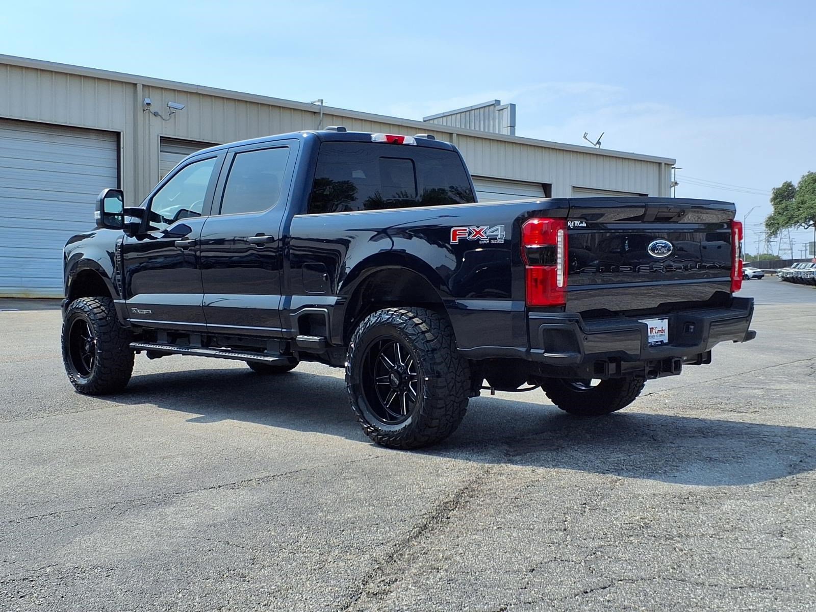 Certified 2025 Ford F250 XL w/ STX Appearance Package AWD/4WD image 8