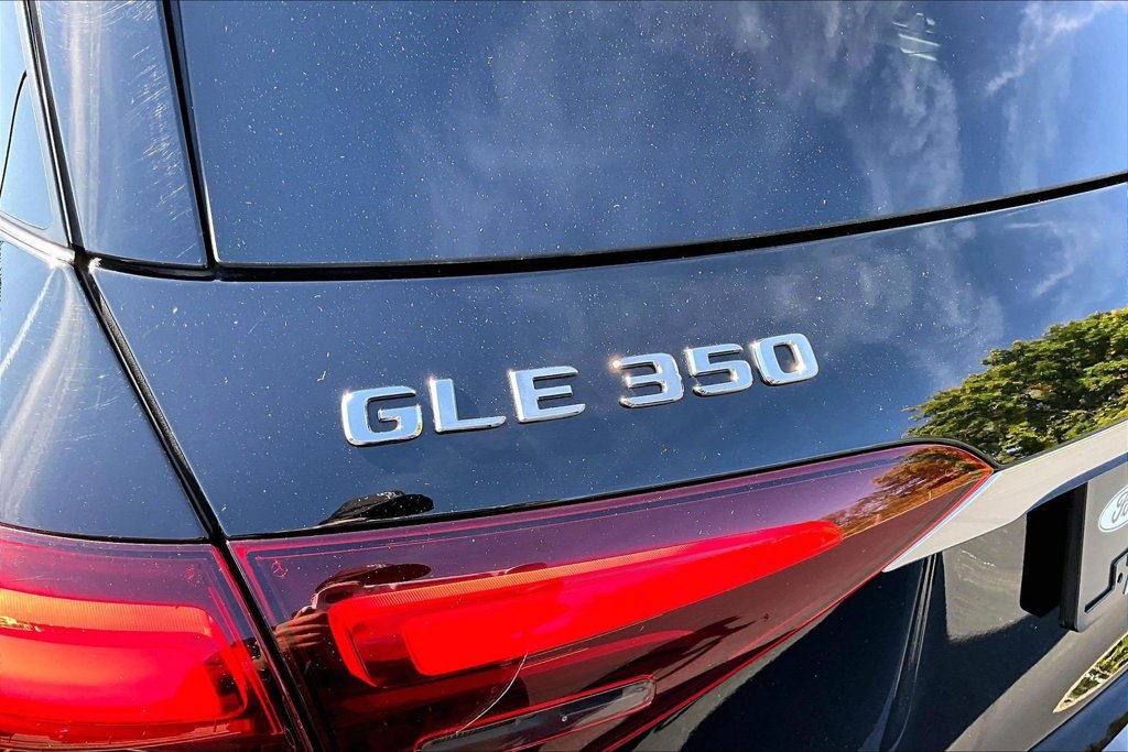 Used 2026 Mercedes-Benz GLE 350 4MATIC w/ Driver Assistance Package image 8