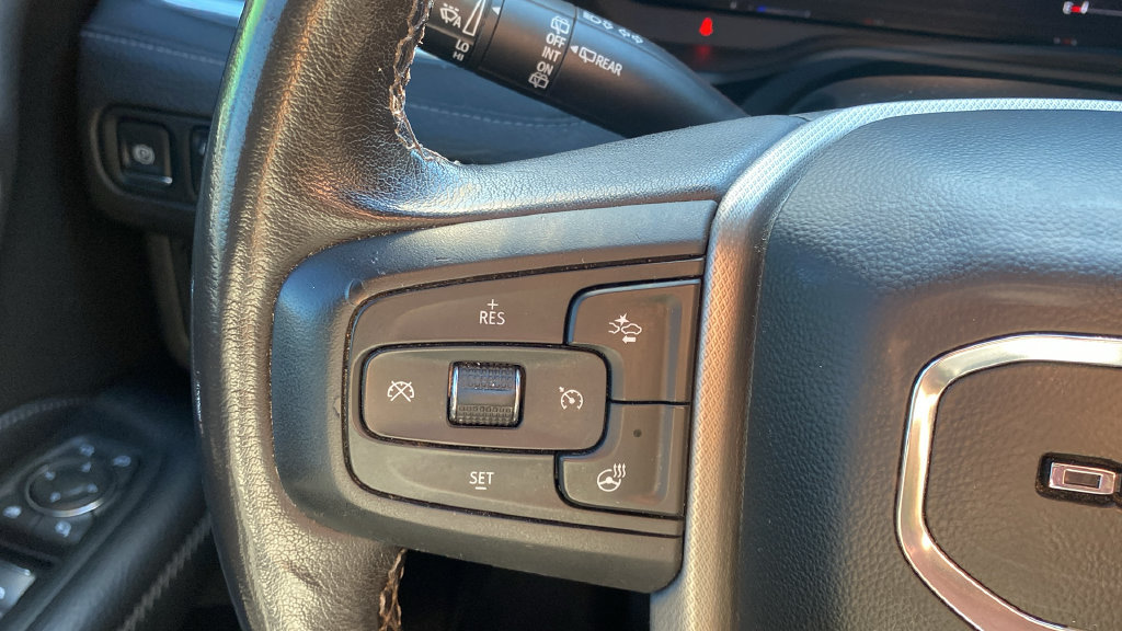 Used 2022 GMC Yukon XL Denali w/ Advanced Technology Package RWD image 20