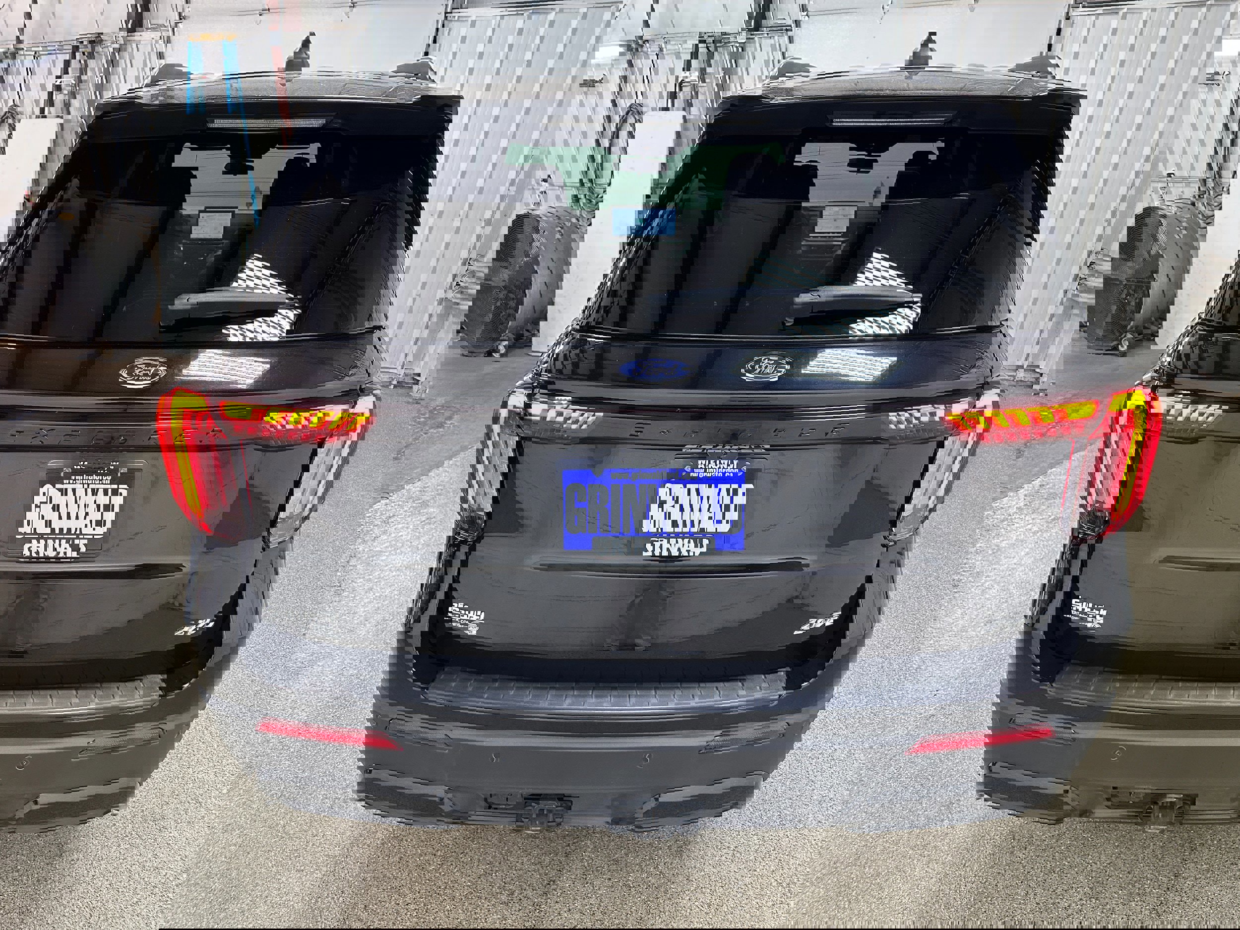 Certified 2025 Ford Explorer ST-Line image 4