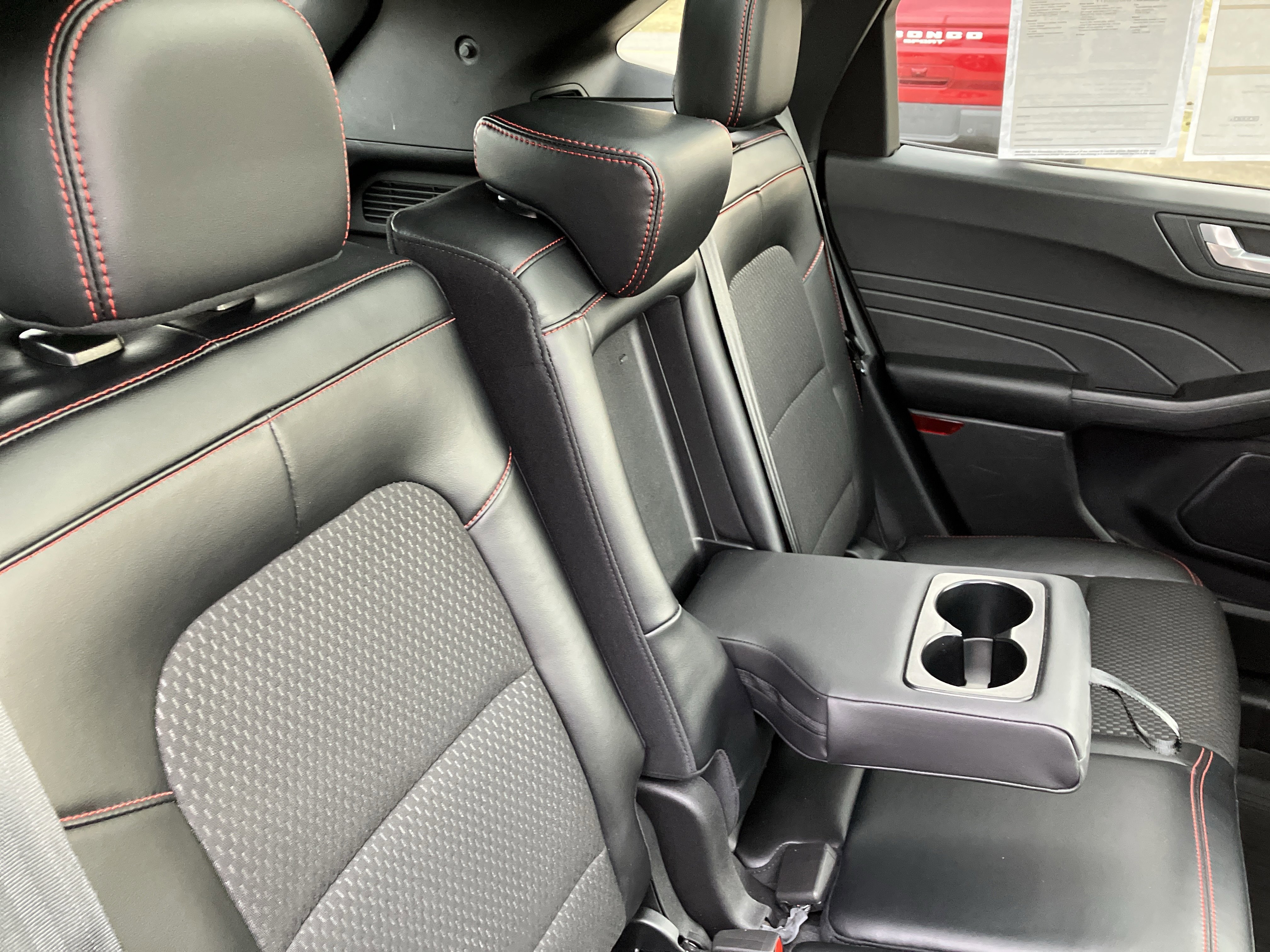 Certified 2023 Ford Escape ST-Line Select w/ Tech Pack #2 image 15