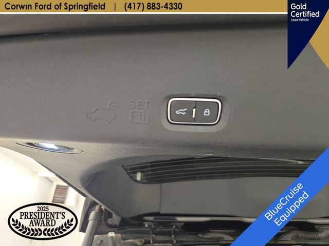 Certified 2025 Ford Expedition Active AWD/4WD image 17