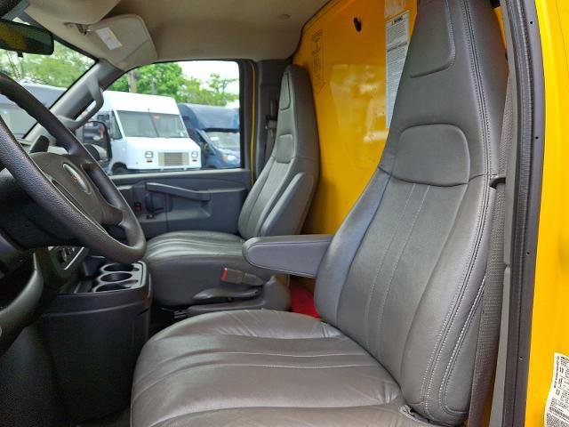 Used 2021 GMC Savana 3500 w/ Power Convenience Package RWD image 12