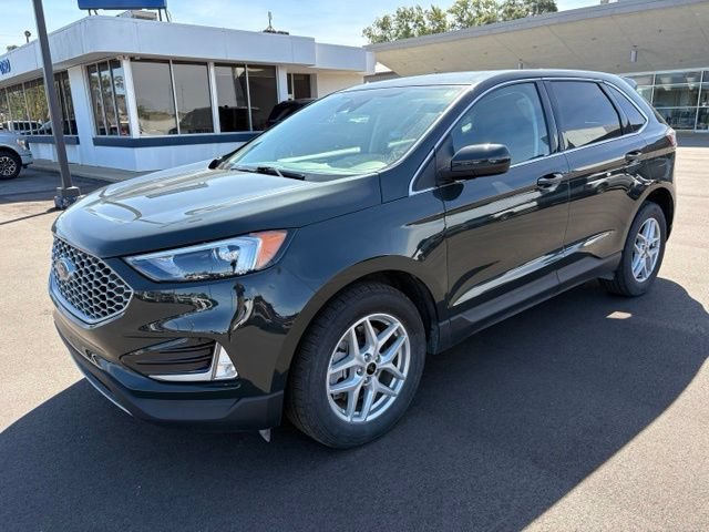 Certified 2024 Ford Edge SEL w/ Convenience Package AWD/4WD image 10