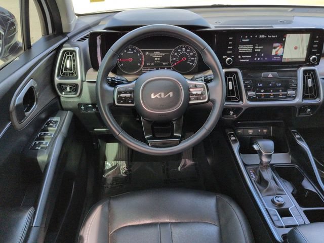 Used 2023 Kia Sorento EX FWD image 16