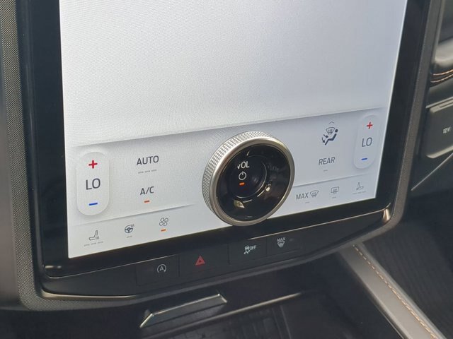 Certified 2023 Ford Expedition Platinum AWD/4WD image 26