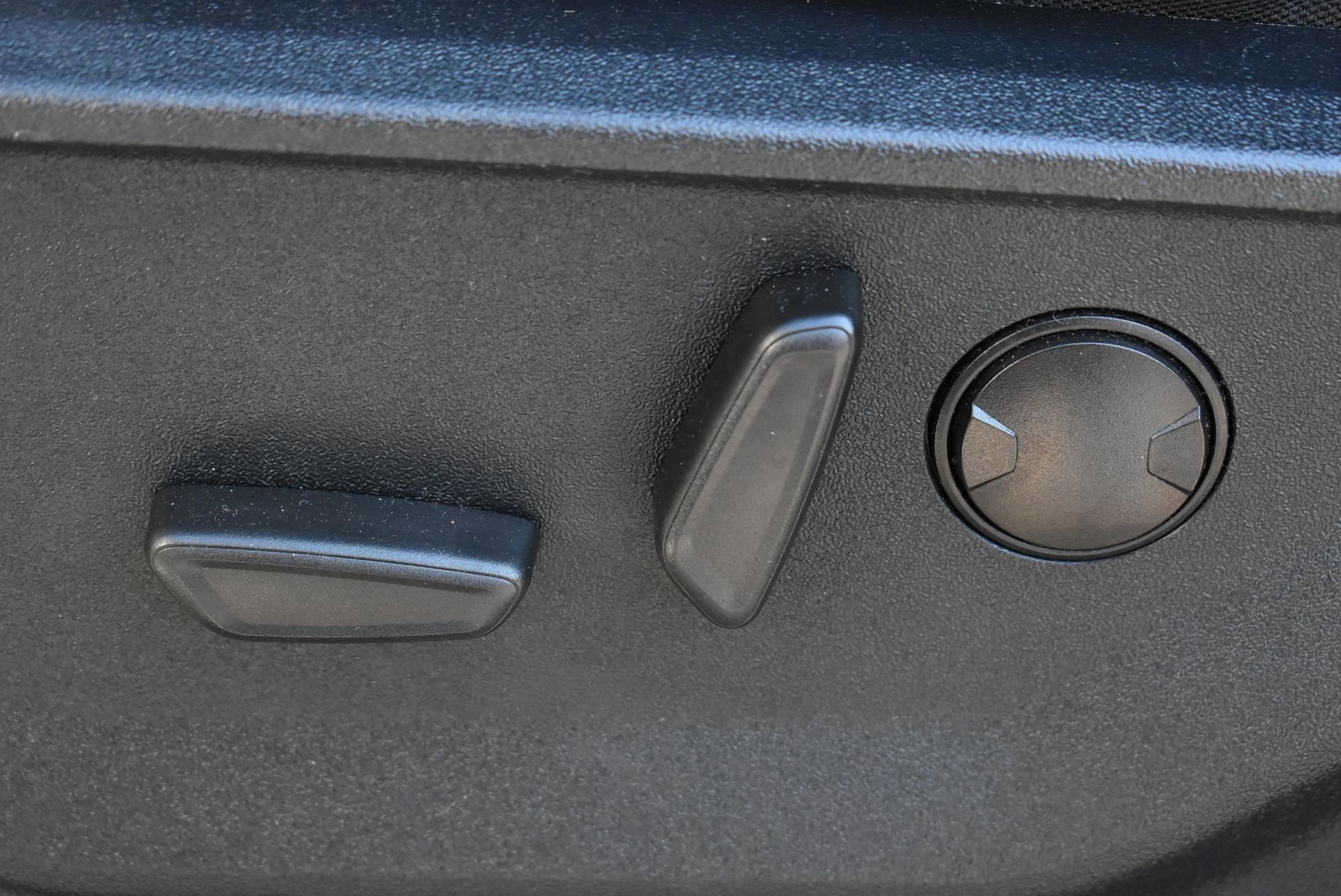 Certified 2022 Ford F150 XLT w/ Equipment Group 302A High image 14