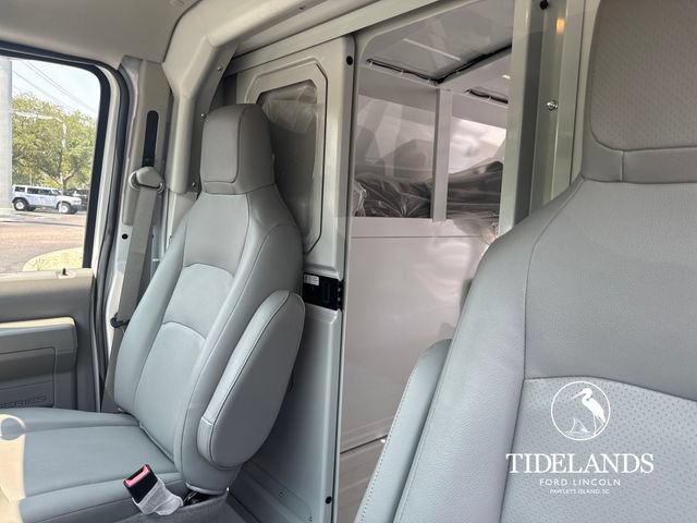Certified 2024 Ford E-350 and Econoline 350 Super Duty w/ Power Windows & Locks Group RWD image 27