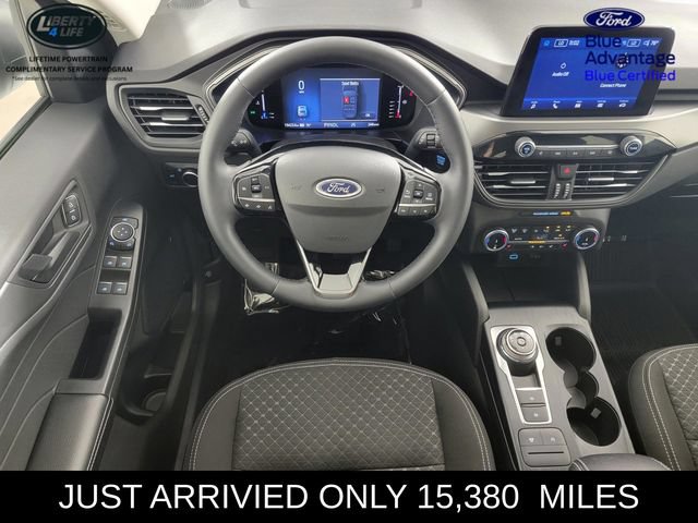 Certified 2023 Ford Escape Active AWD/4WD image 25