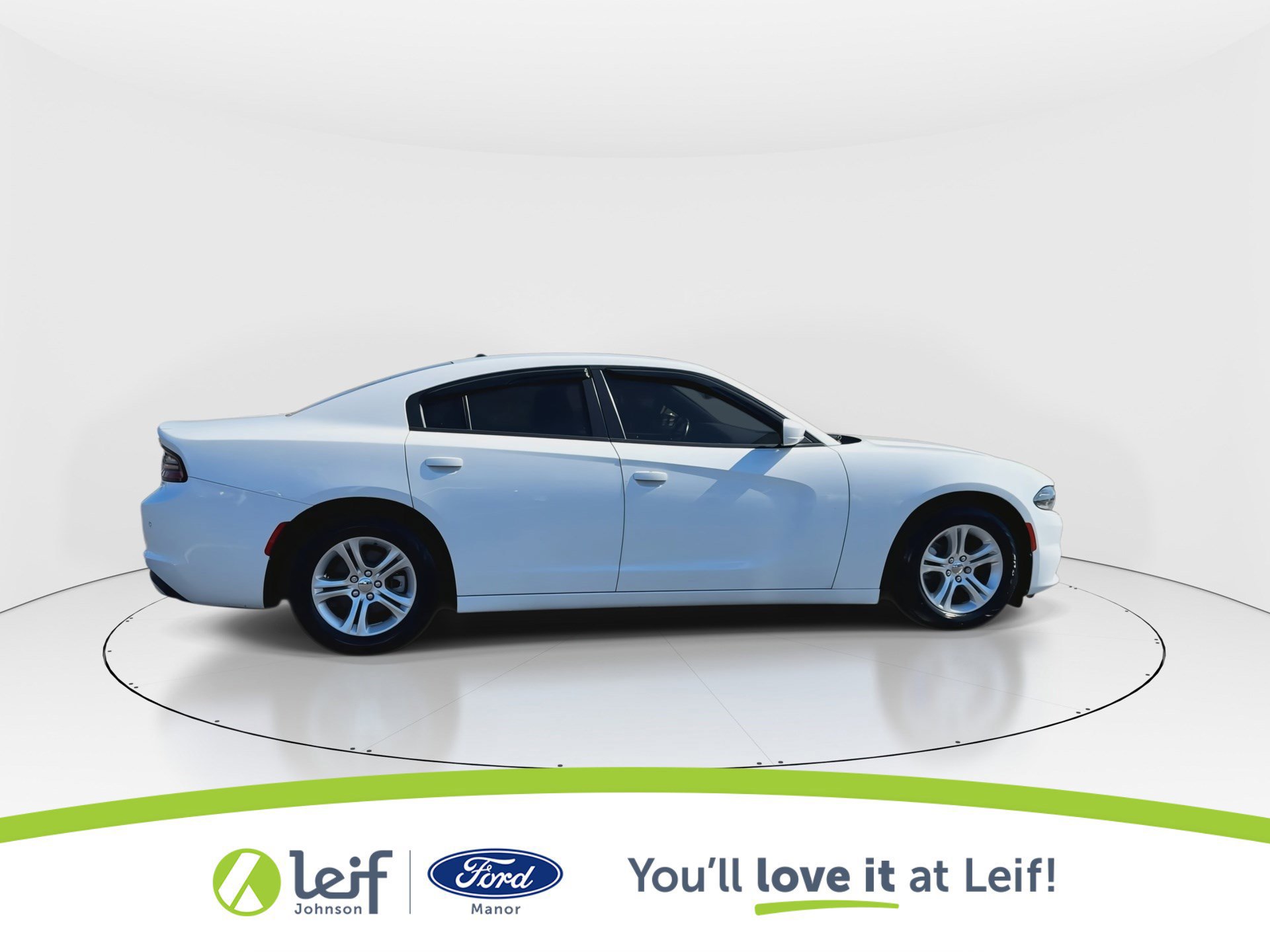 Used 2021 Dodge Charger SXT image 3