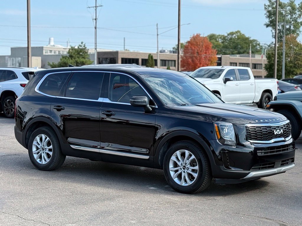 Used 2022 Kia Telluride LX AWD/4WD image 29