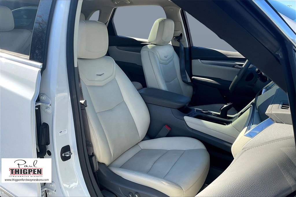 Used 2022 Cadillac XT5 Premium Luxury w/ Technology Package image 7