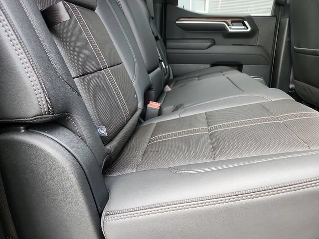 Used 2025 Chevrolet Silverado 1500 High Country w/ Midnight Edition AWD/4WD image 30