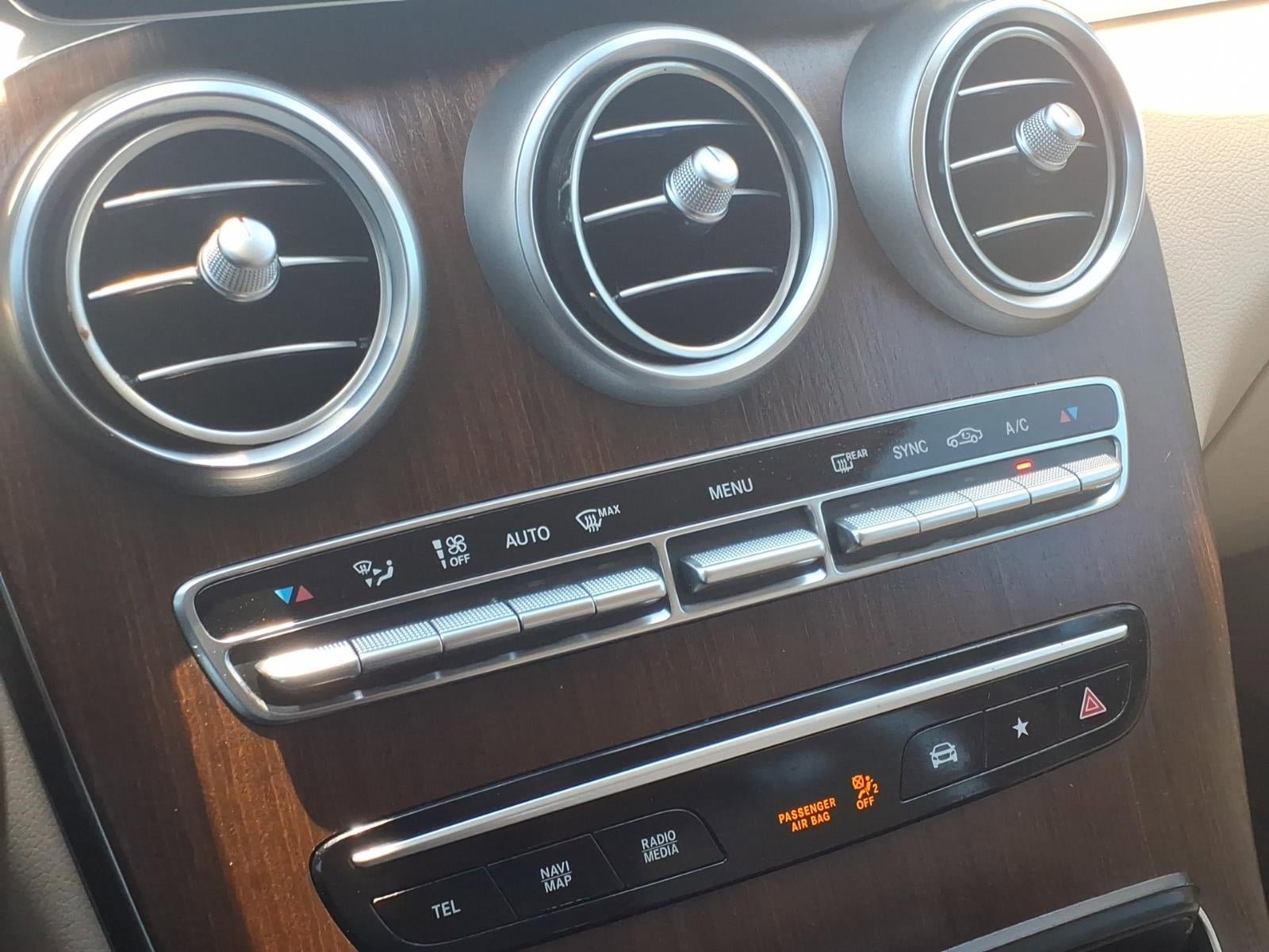 Used 2022 Mercedes-Benz GLC 300 image 28