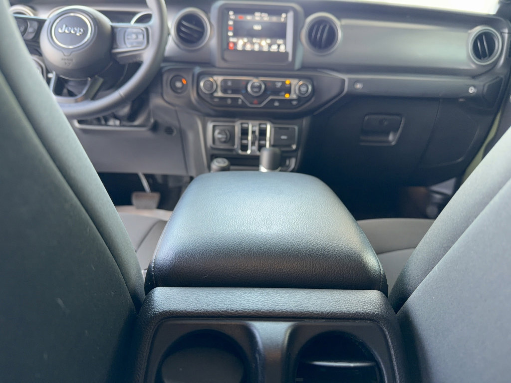 Used 2023 Jeep Gladiator Sport AWD/4WD image 29