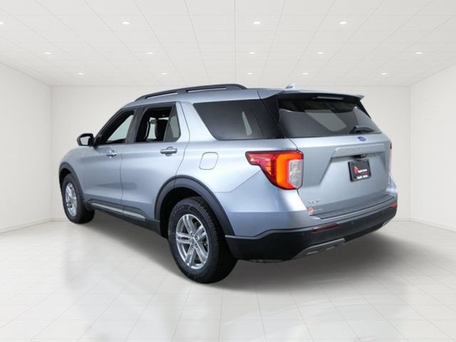 Certified 2020 Ford Explorer XLT w/ Equipment Group 202A AWD/4WD image 4