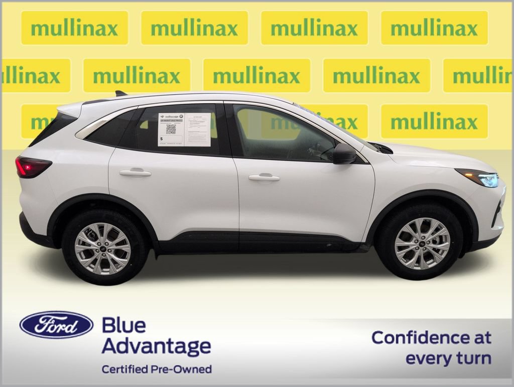 Certified 2024 Ford Escape Active FWD image 2