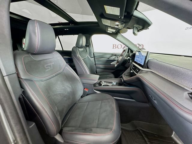 Certified 2025 Ford Explorer ST image 34