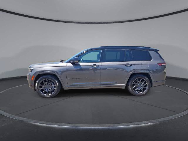 Used 2024 Jeep Grand Cherokee L Summit w/ Advanced Protech Group IV AWD/4WD image 5
