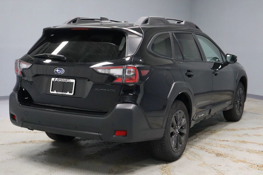 Used 2025 Subaru Outback Onyx Edition image 5