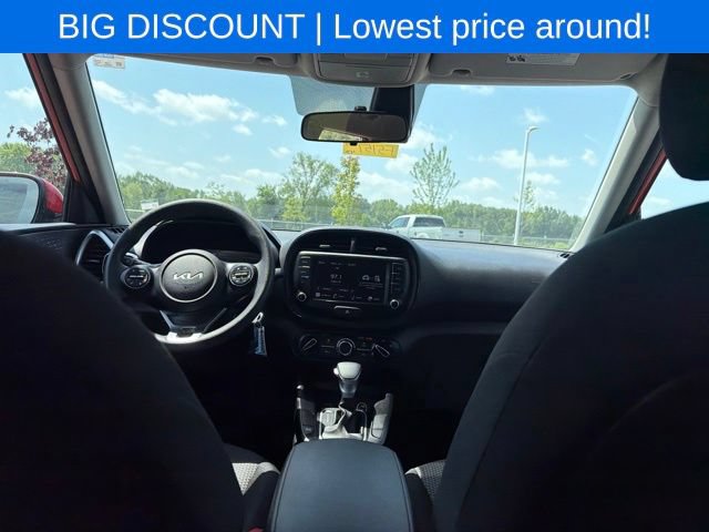 Used 2024 Kia Soul LX w/ Option Group 015 FWD image 15