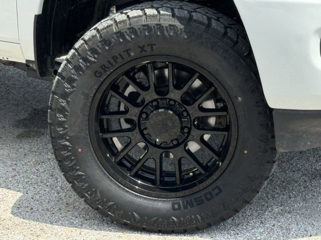 Used 2024 RAM 2500 Laramie w/ Safety Group AWD/4WD image 30
