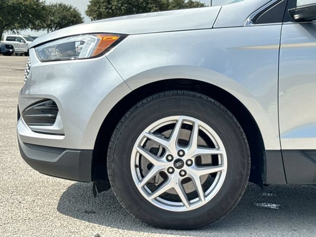 Certified 2024 Ford Edge SEL AWD/4WD image 10