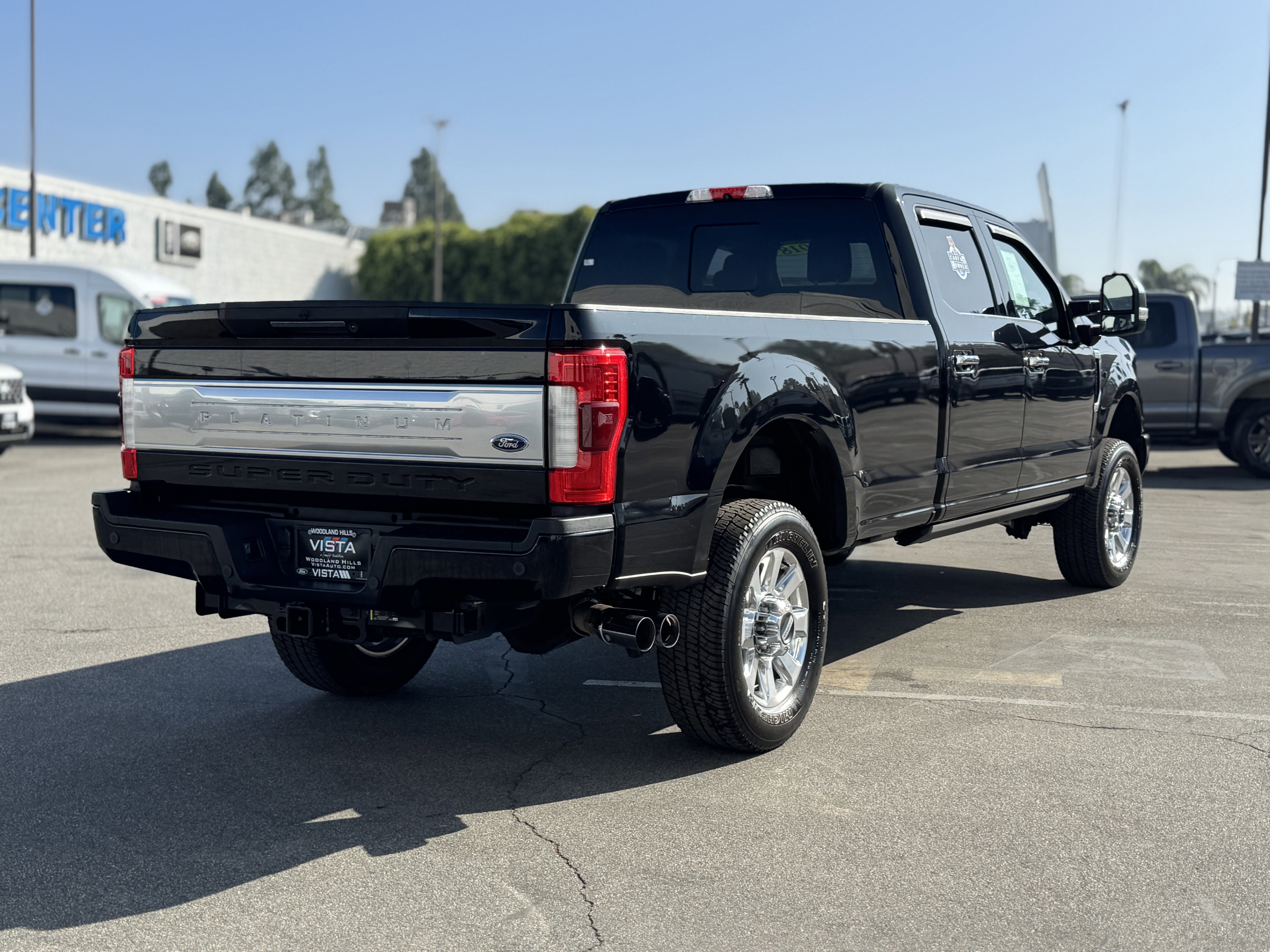 Certified 2018 Ford F350 Platinum w/ Platinum Ultimate Package image 5