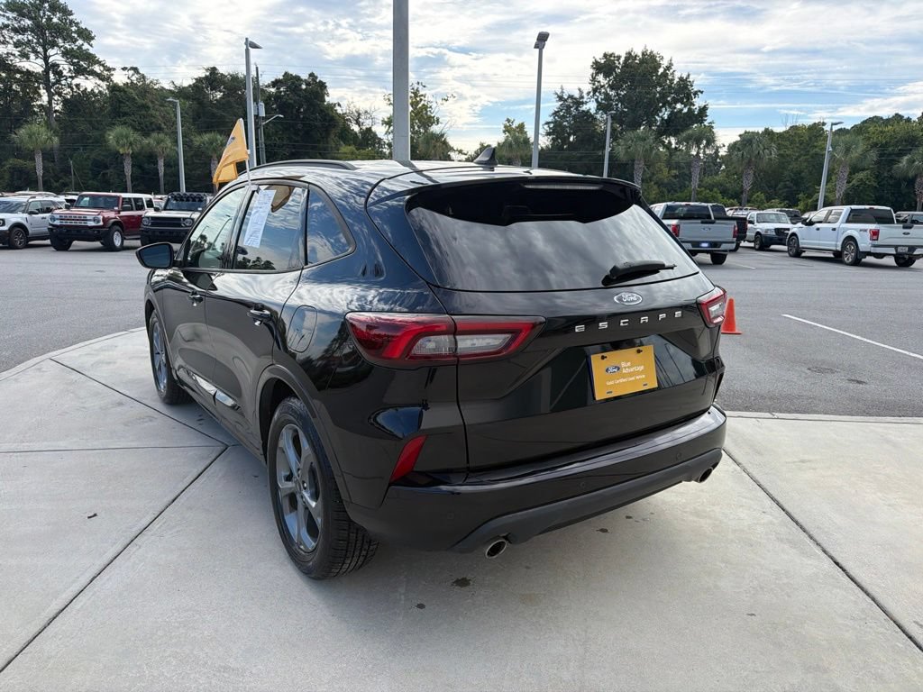 Certified 2023 Ford Escape ST-Line w/ Tech Pack #1 FWD image 5