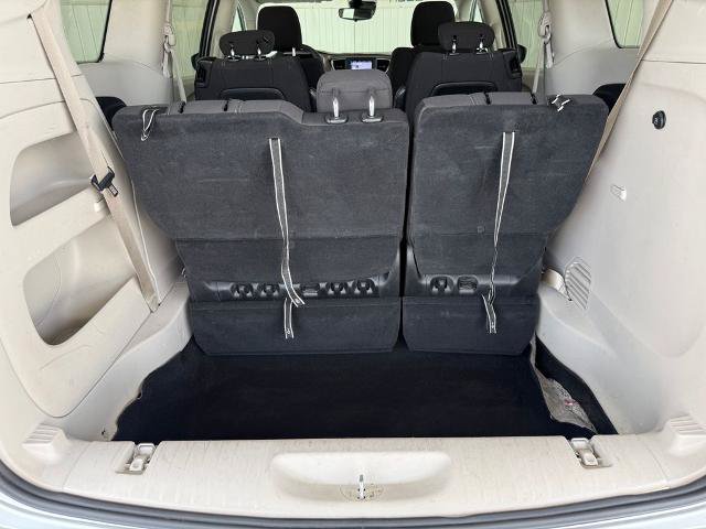 Used 2023 Chrysler Voyager LX FWD image 29