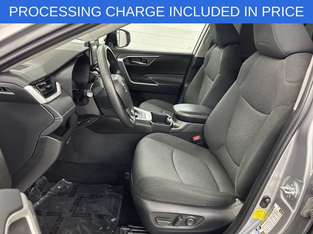 Used 2022 Toyota RAV4 XLE w/ Protection Package (TMS) AWD/4WD image 3