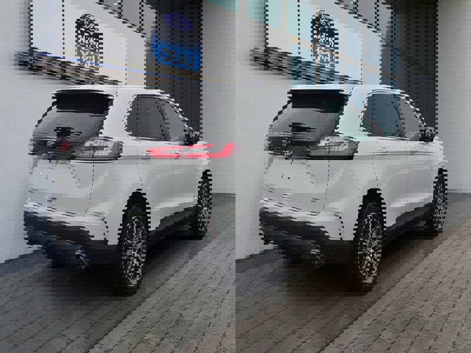 Certified 2022 Ford Edge Titanium w/ Class II Trailer Tow Package image 5