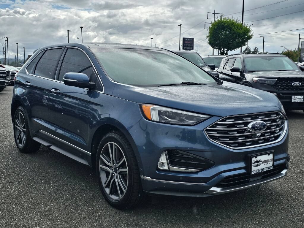Certified 2019 Ford Edge Titanium w/ Equipment Group 301A AWD/4WD image 8