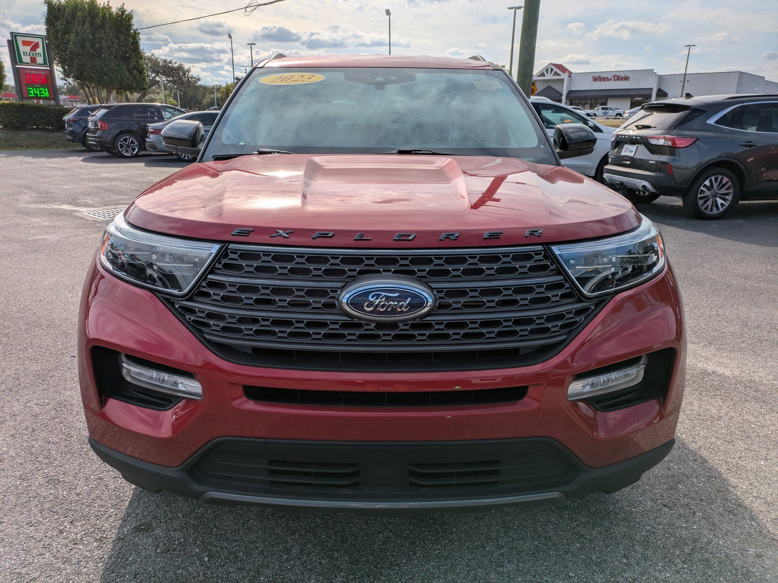 Certified 2023 Ford Explorer XLT w/ Equipment Group 202A image 9