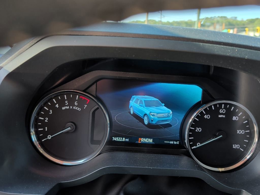 Certified 2024 Ford Expedition XLT image 7