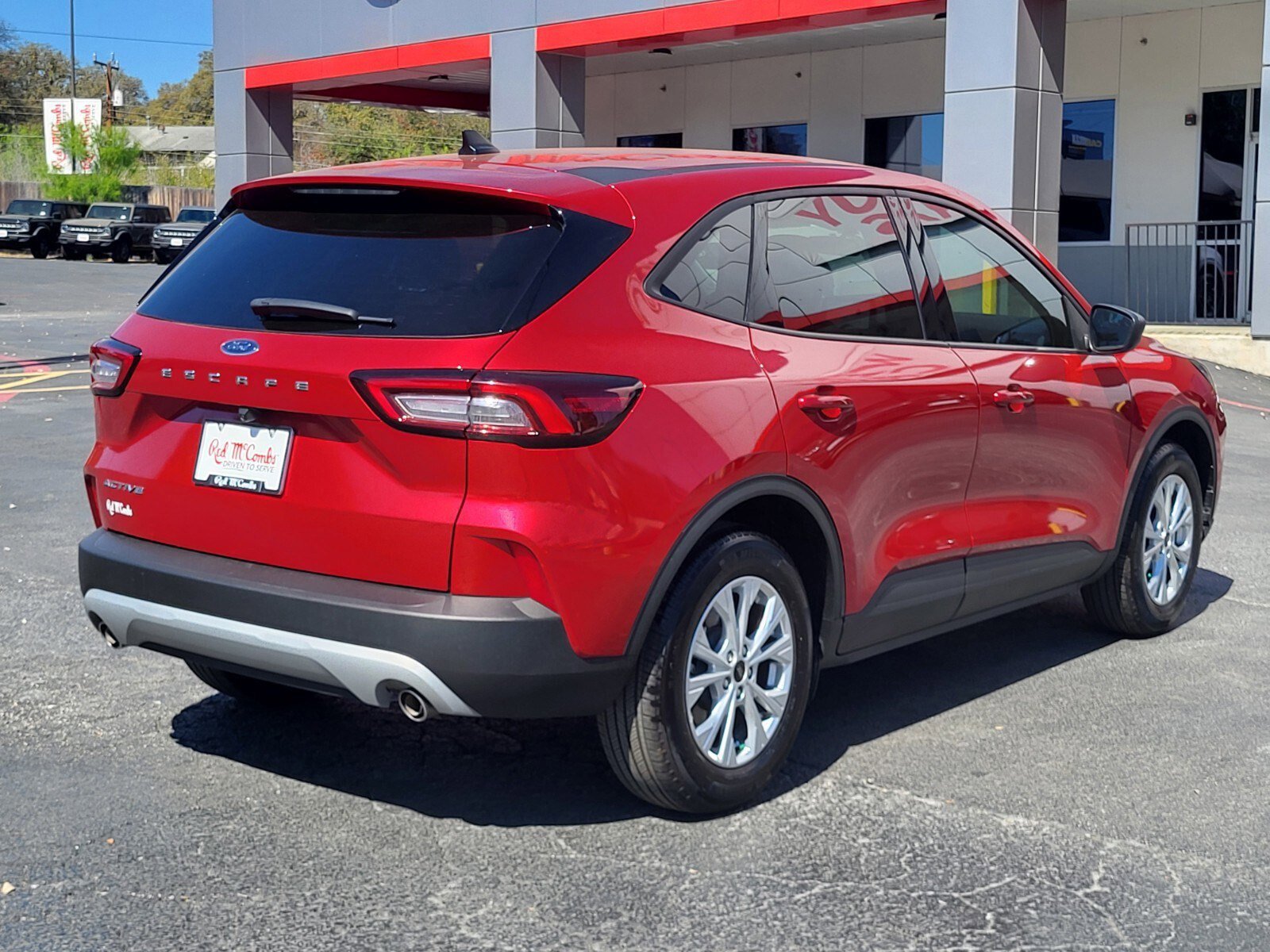 Certified 2025 Ford Escape Active image 3