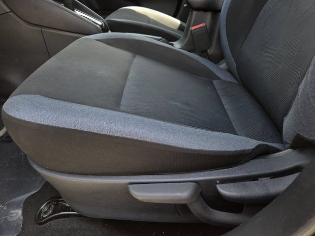 Used 2023 Nissan Versa SV FWD image 13